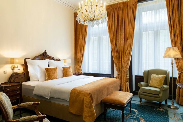 Hotel Schloss Lieser, Autograph Collection