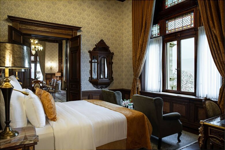 Hotel Schloss Lieser, Autograph Collection