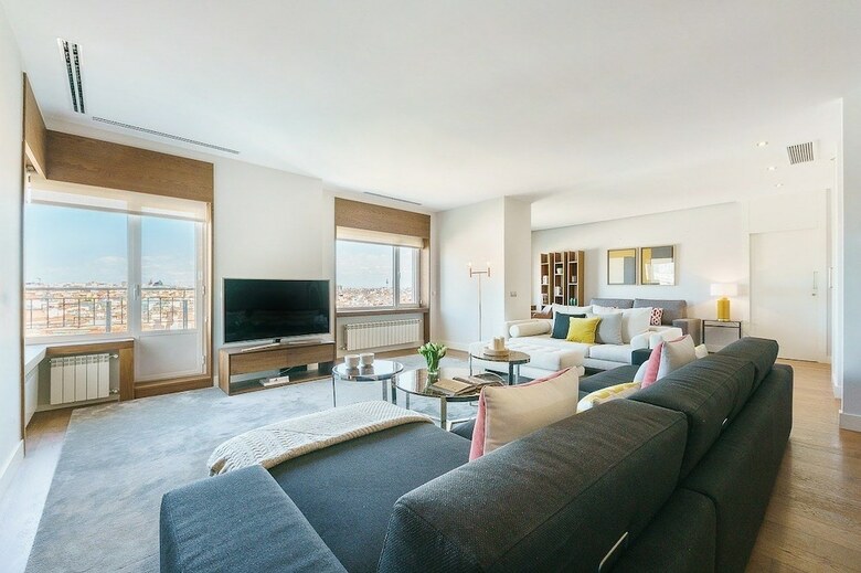 Apartamentos Home Club Torre Madrid Xli