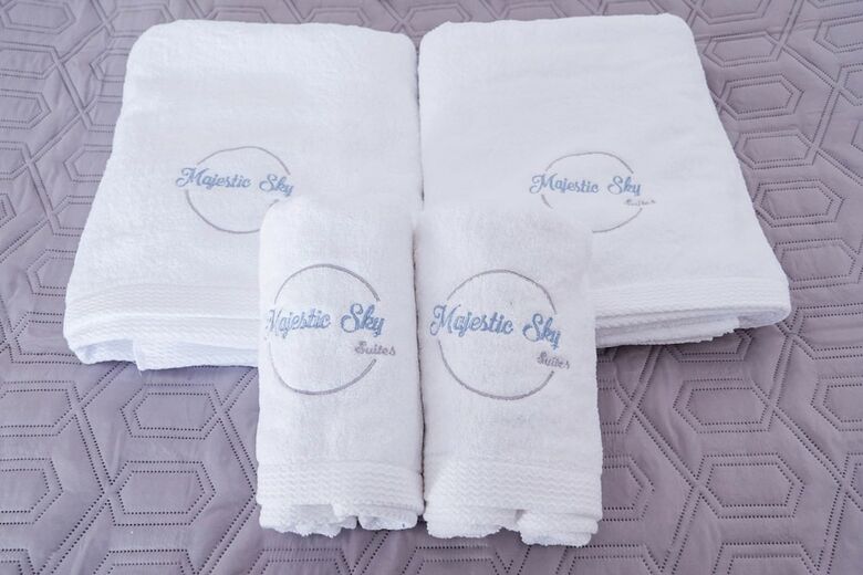 Hotel Majestic Sky Luxury Suites