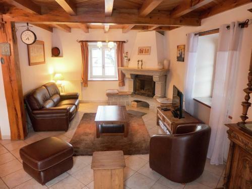 Entre Rivi�re Et For�t En Auvergne