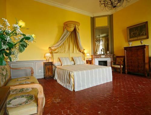 Bed & Breakfast Chateau De La Barben