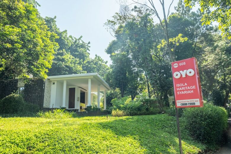 Hotel Oyo 608 Isola Heritage Syariah