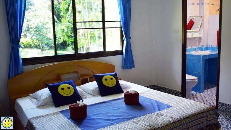Hotel Smile House And Pool