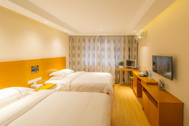 Guilin West Street Hotel