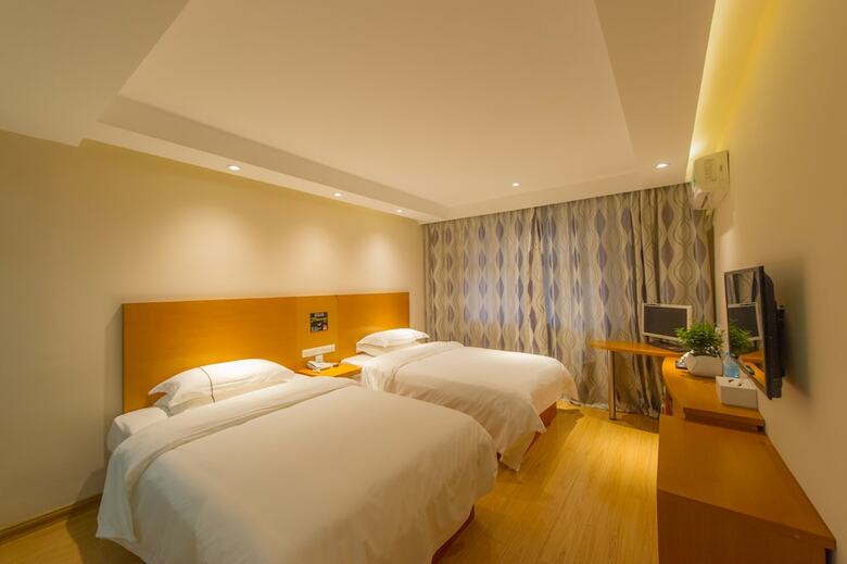 Guilin West Street Hotel
