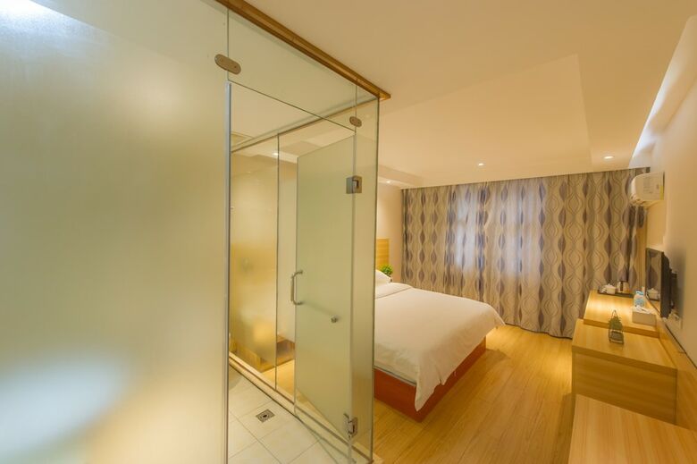 Guilin West Street Hotel