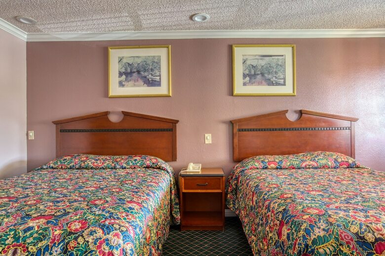 Motel Hotel Whittier, Ca I-605