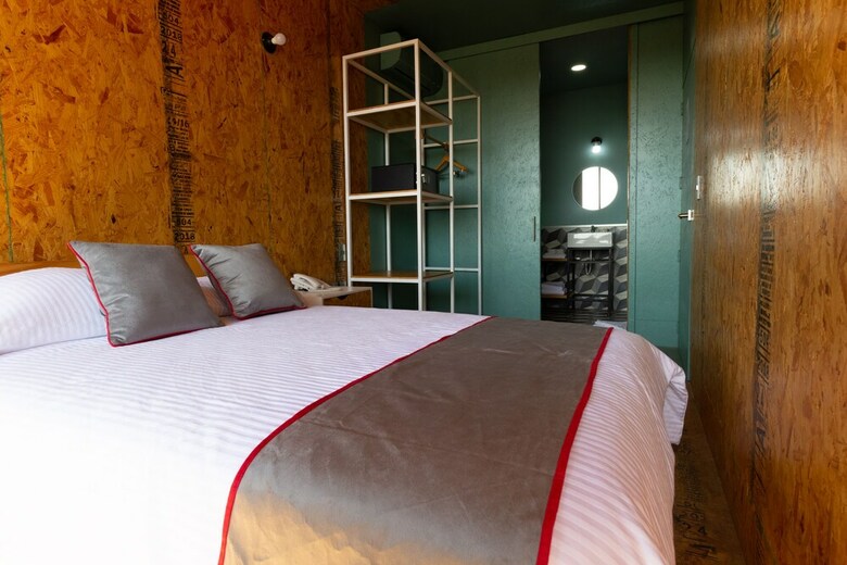 Momotus Hotel