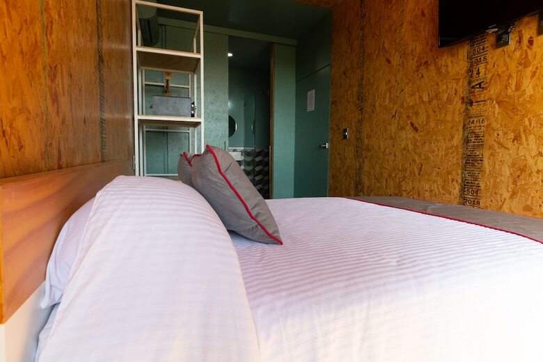 Momotus Hotel
