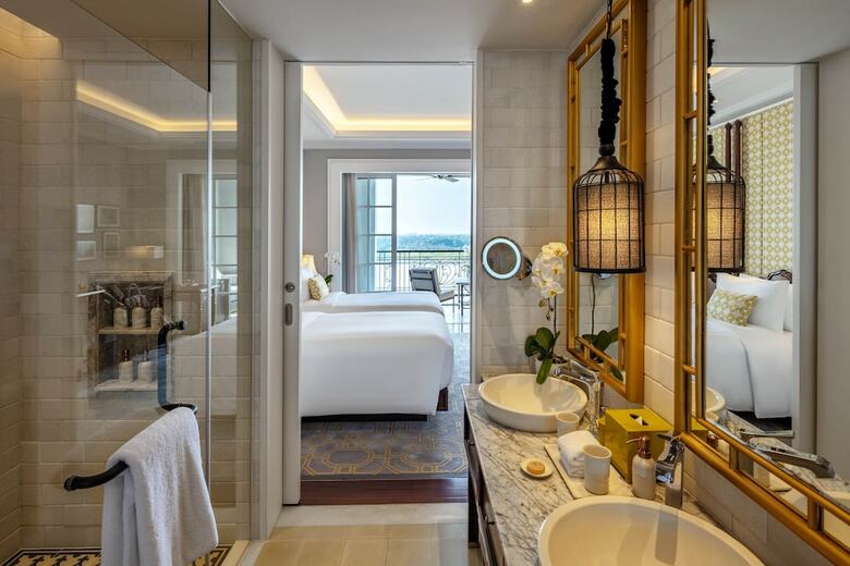 Mia Saigon Luxury Boutique Hotel