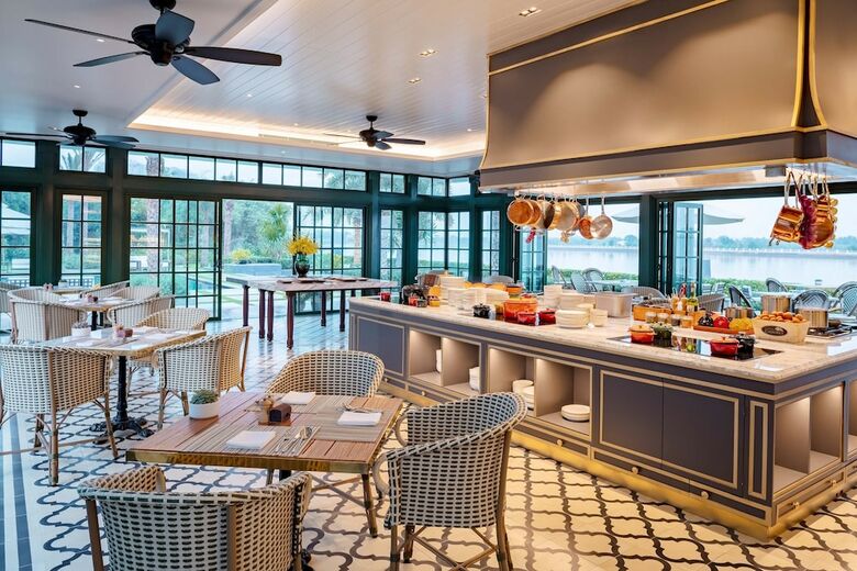 Mia Saigon Luxury Boutique Hotel