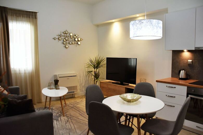 Athens Morum Apartments Formionos