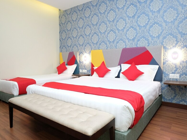 Oyo 1139 W Hotel Cemerlang