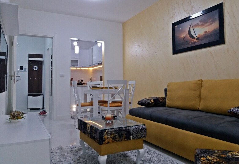 de Luxe City Apartments