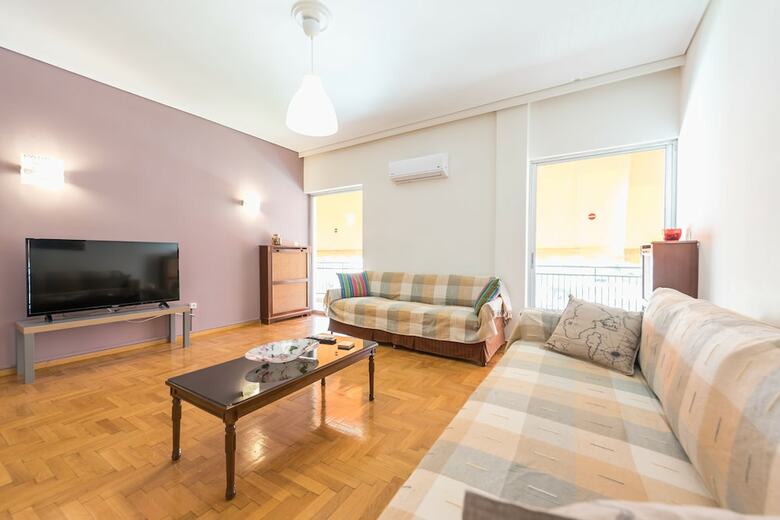 Comfy Apartment Near City Center
