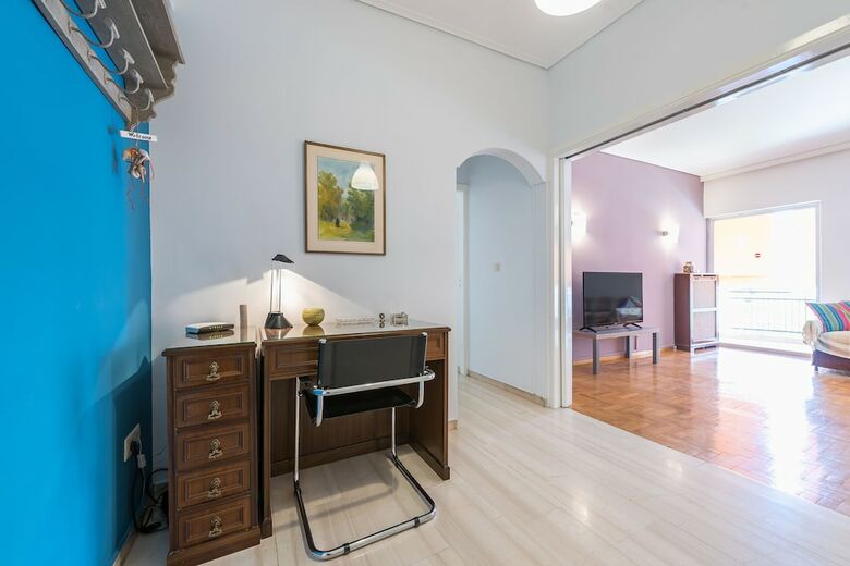 Comfy Apartment Near City Center