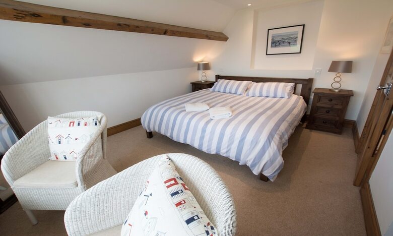 Stables Croyde 4 Bedrooms / Sleeps 8 Sea & Beach Views