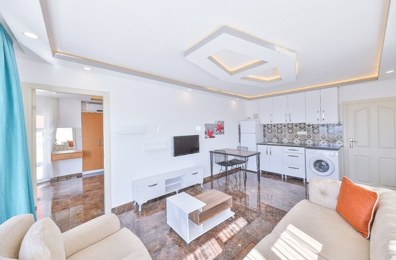 3 House Apart