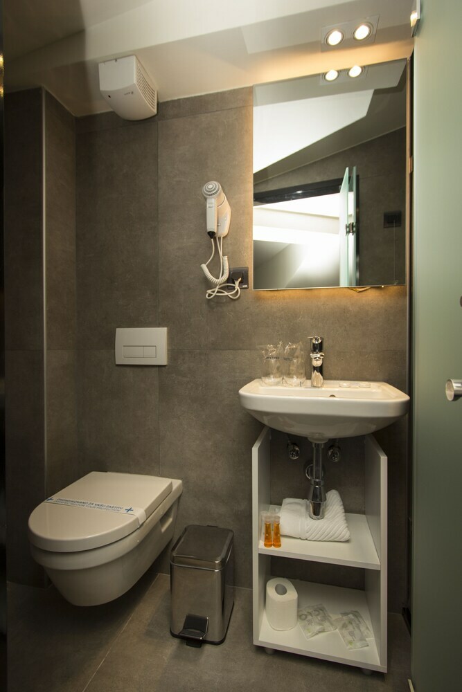 Garni Hotel Boutique 25h