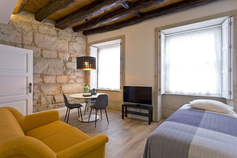 Rva S�o Jo�o Novo Apartments