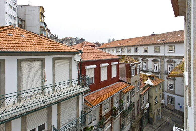 Rva S�o Jo�o Novo Apartments