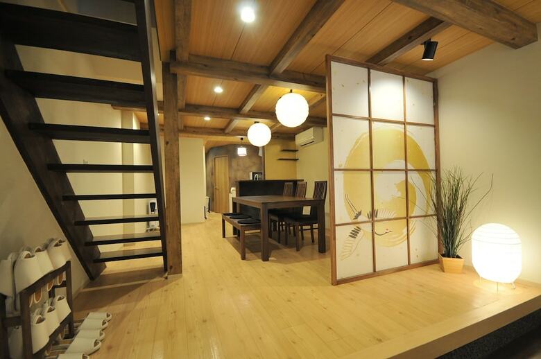 Condominium House In Osaka Miyakojima