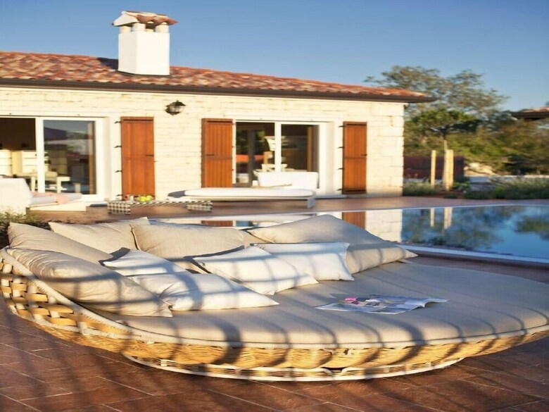 Villas Modena & Luxoria