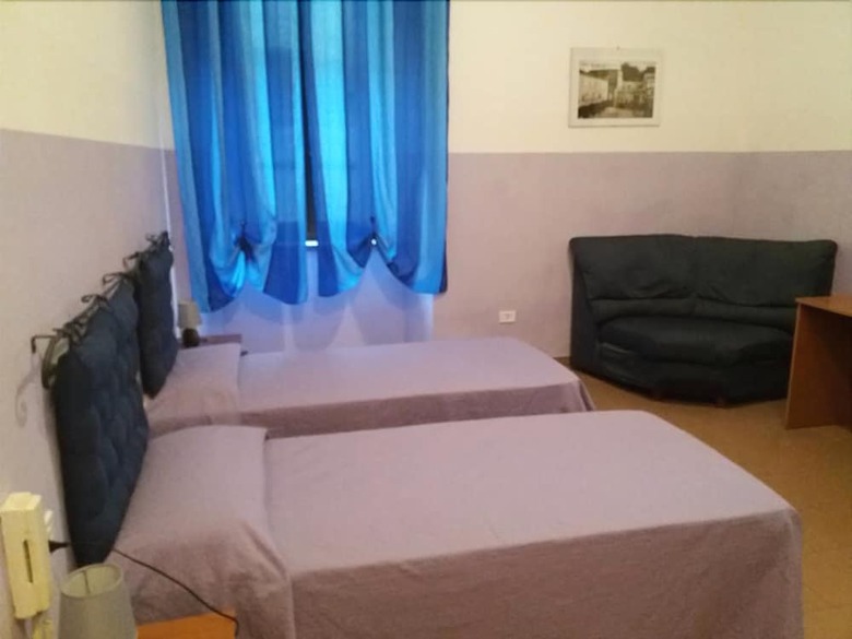Hostal Ostello Ortensi