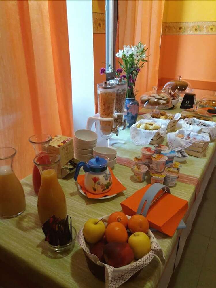 Hostal Ostello Ortensi