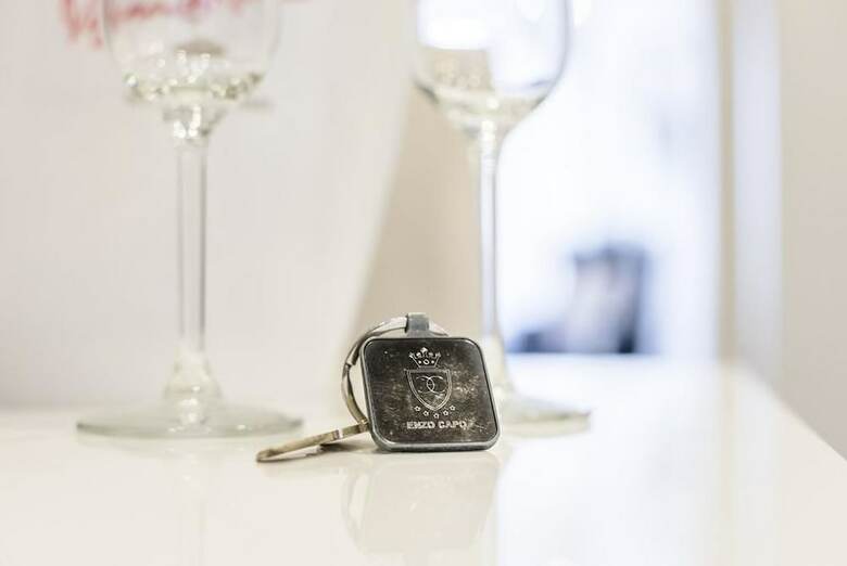 Apartamentos Enzo Capo Luxury Suites