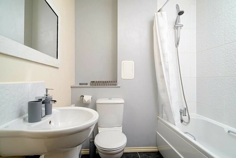 Wonderful Apartment Nr Central Edinburgh
