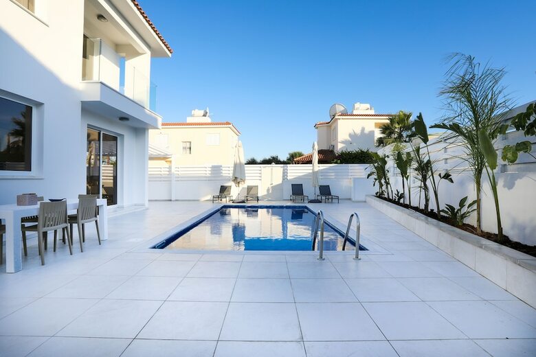 Pernera Family Villas