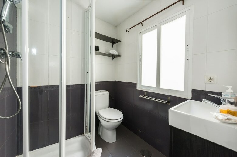 Apartamentos La Casa Sol�rium de Almad�n