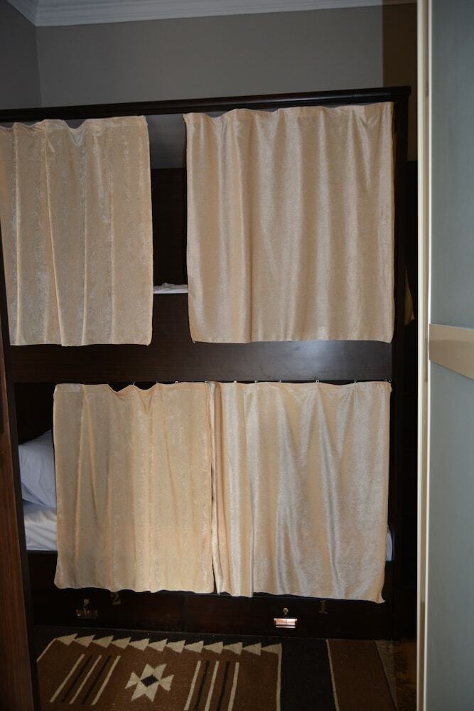 Hostal Heritage Hostel