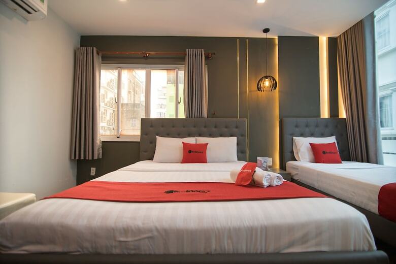 Hotel Reddoorz Plus Near Saigon Centre