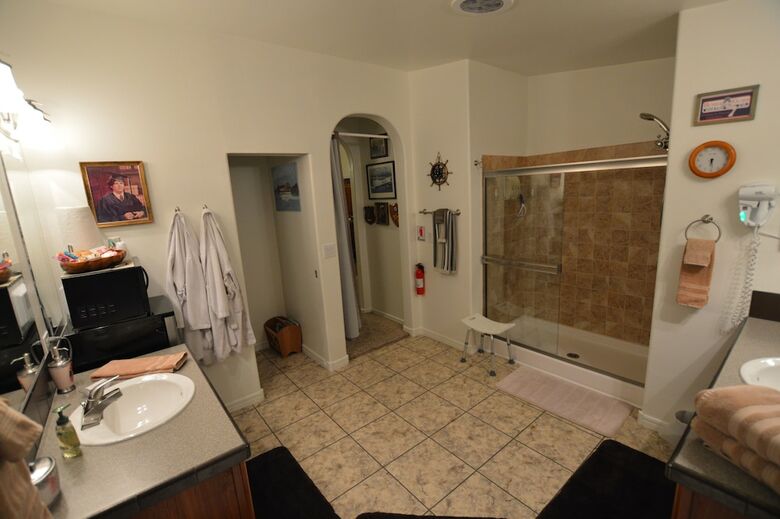 The Bear's Den B&B