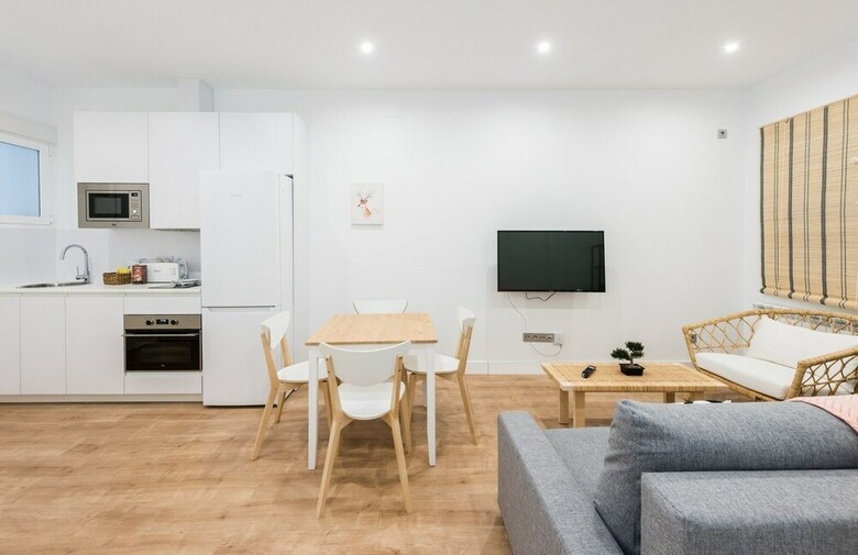 Apartamentos La Casa Del Mes�n de Paredes