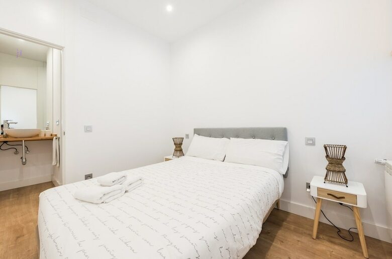 Apartamentos La Casa Del Mes�n de Paredes