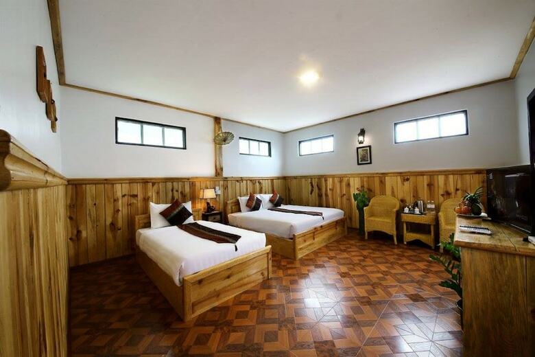 Nature Land Hotel II