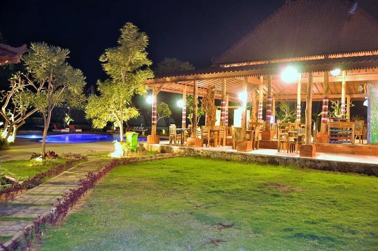 Hotel Jukung Cottage Beach Bar And Restaurant