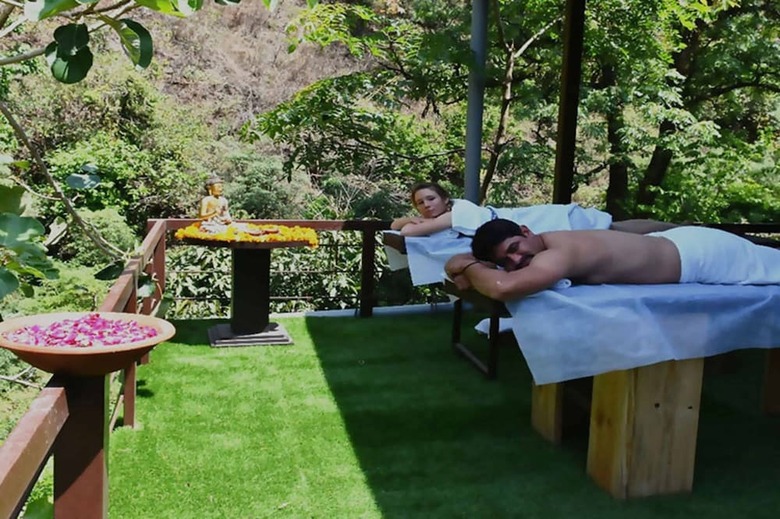 Hotel Haut Monde Hill Stream Resort