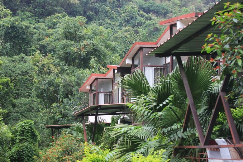 Hotel Haut Monde Hill Stream Resort