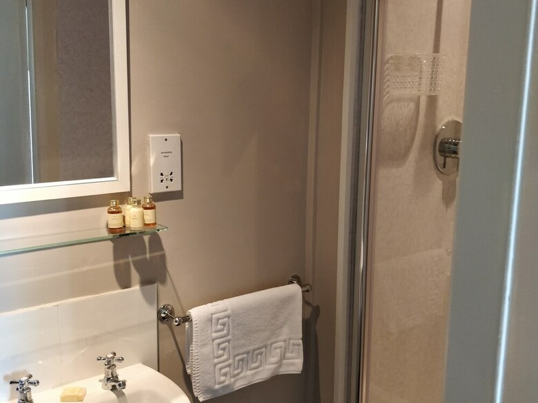 Hotel Melbourne Cottage Guest House