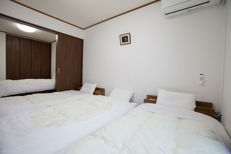 Apartamentos Thanyaporn Hotel