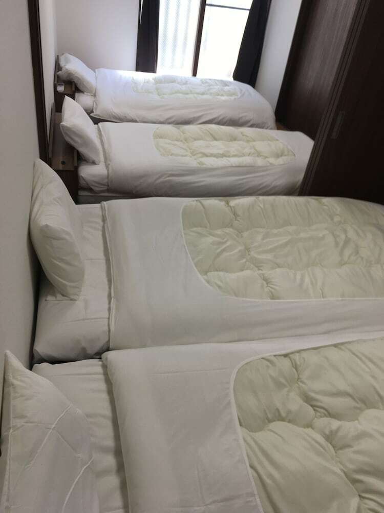 Apartamentos Thanyaporn Hotel