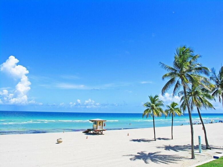Beautiful Cozy 1br Apartment Walk From The Ocean!