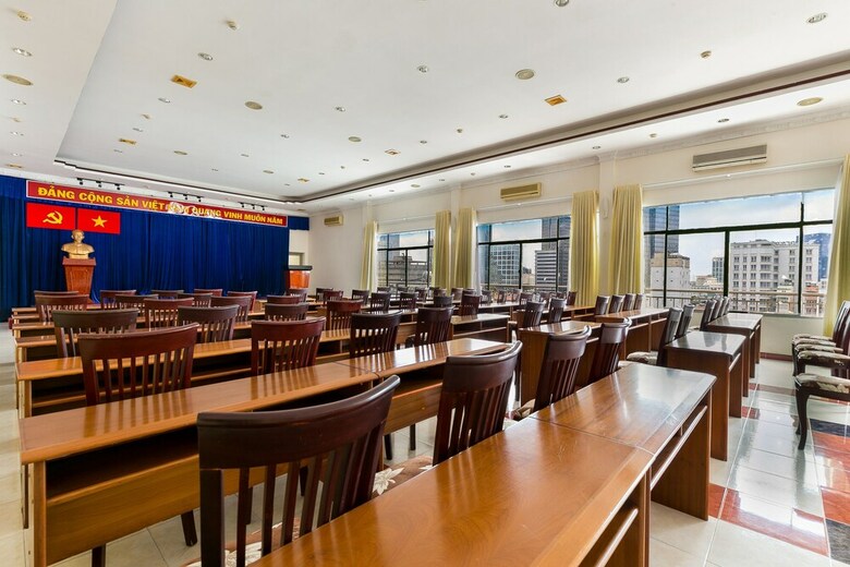 Oyo 226 Tao Dan Hotel