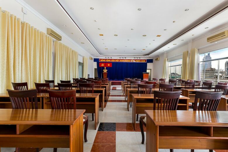 Oyo 226 Tao Dan Hotel