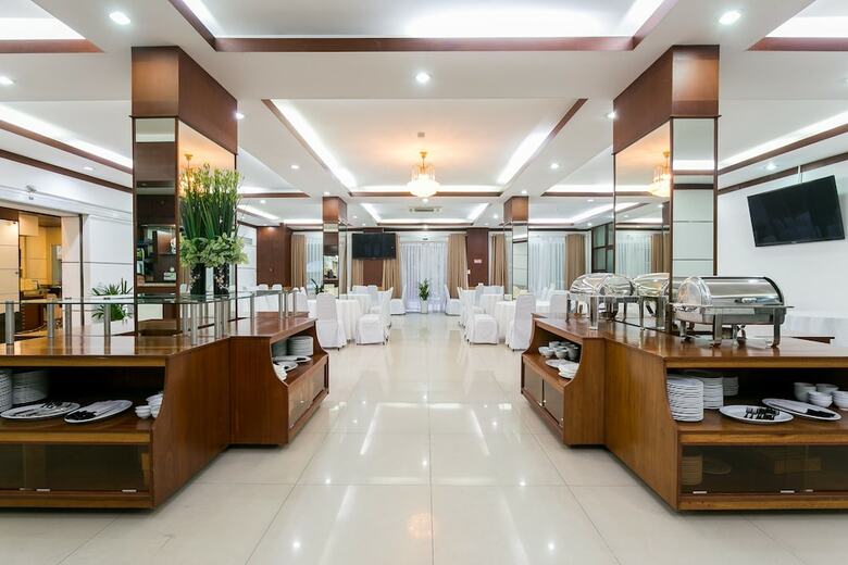 Oyo 226 Tao Dan Hotel
